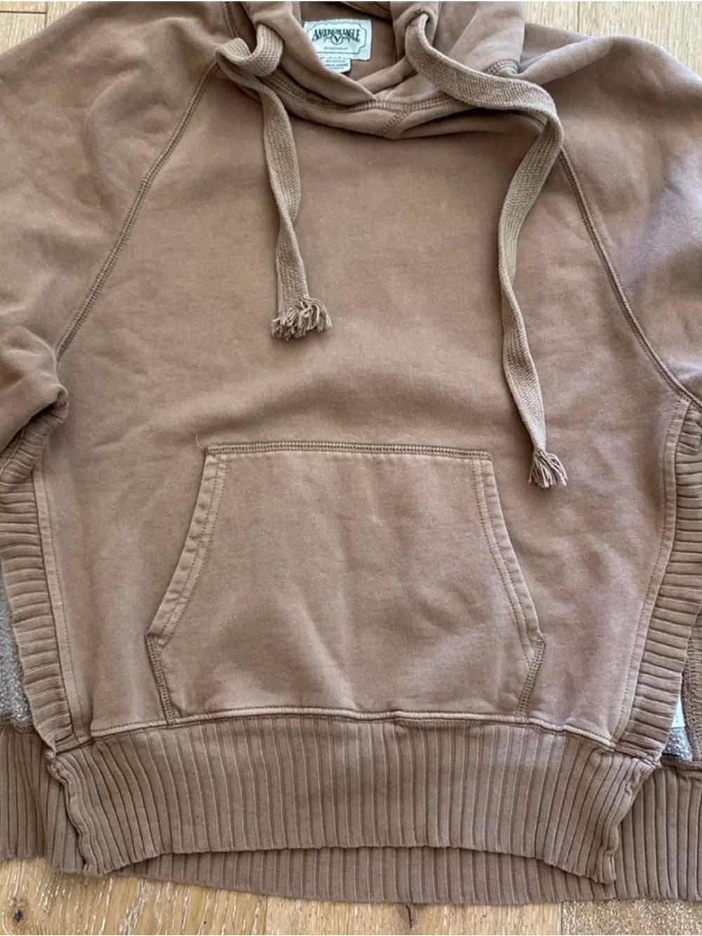 American Eagle Tan Oversized Side-Slit Hoodie-XS - Picture 4 of 10